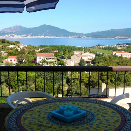 Duplex Sur Etage A Porticcio Surplombant Le Golfe D'ajaccio Daire